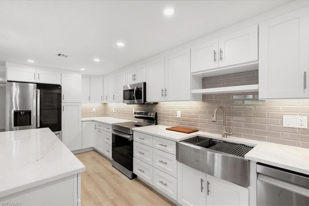 503 Broad AVE S 503 NAPLES, FL 34102