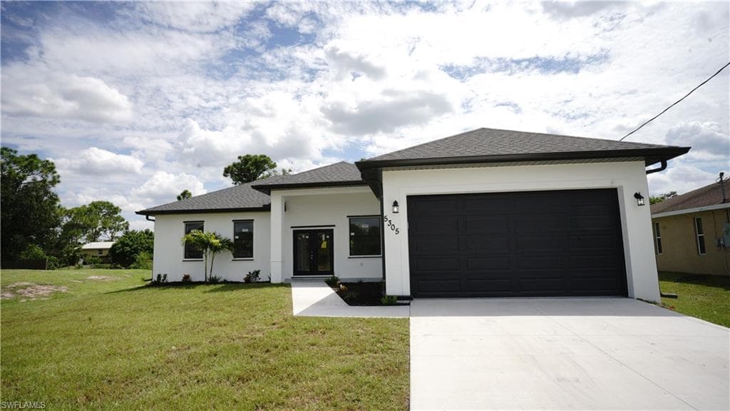 5305 Lee ST LEHIGH ACRES, FL 33971