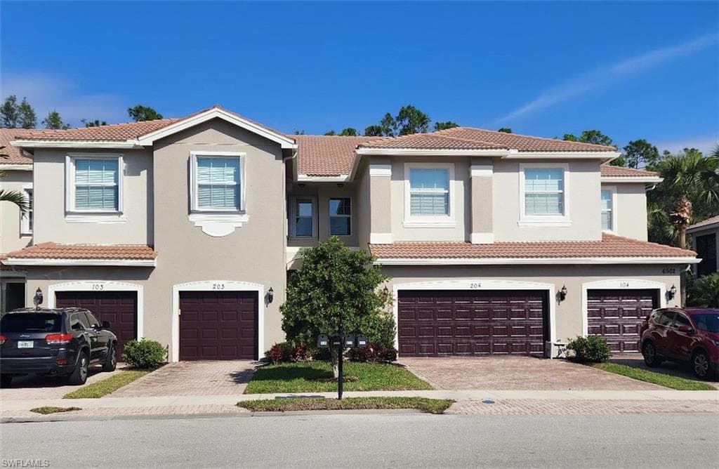 6502 Monterey PT 204 NAPLES, FL 34105