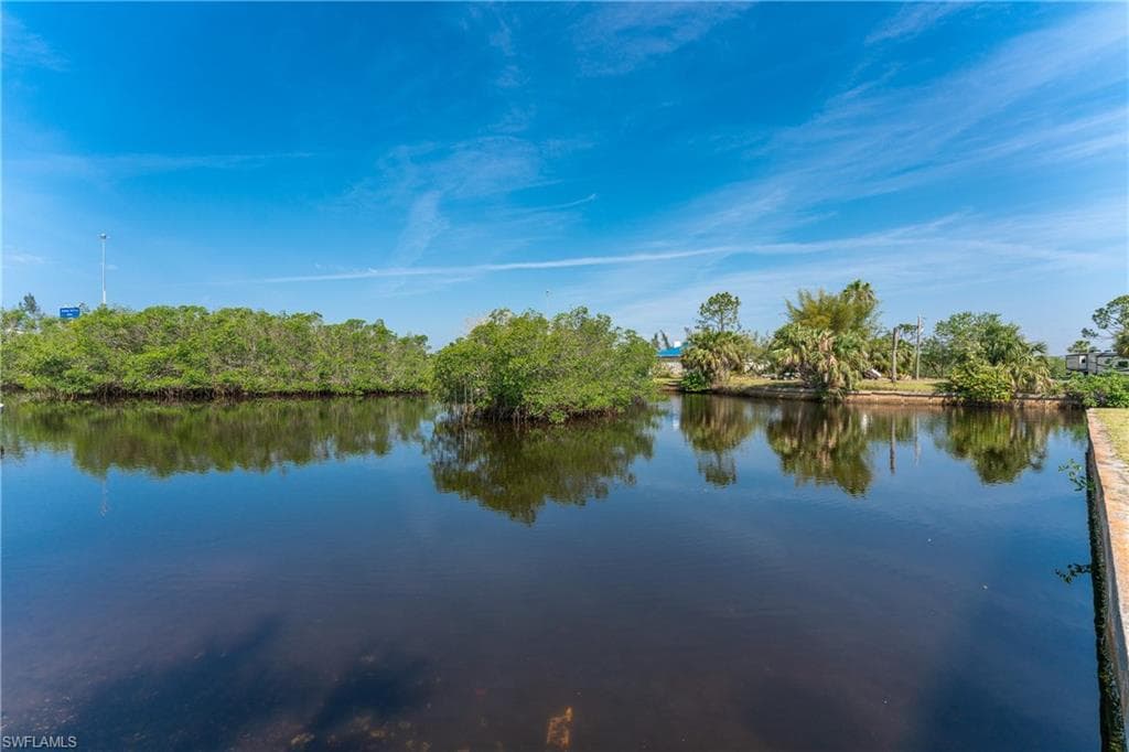 2811 Shannon DR PUNTA GORDA, FL 33950