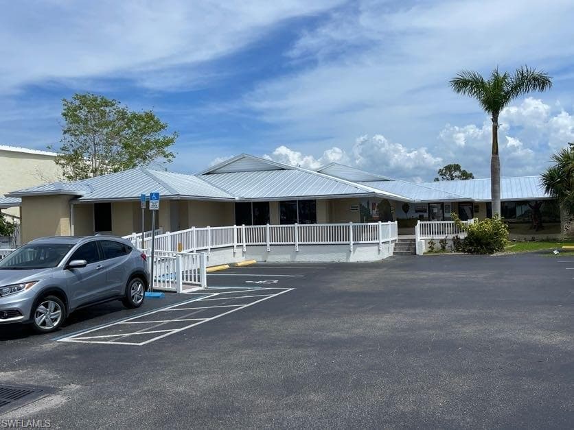 1900 Tamiami TRL C & D PUNTA GORDA, FL 33950