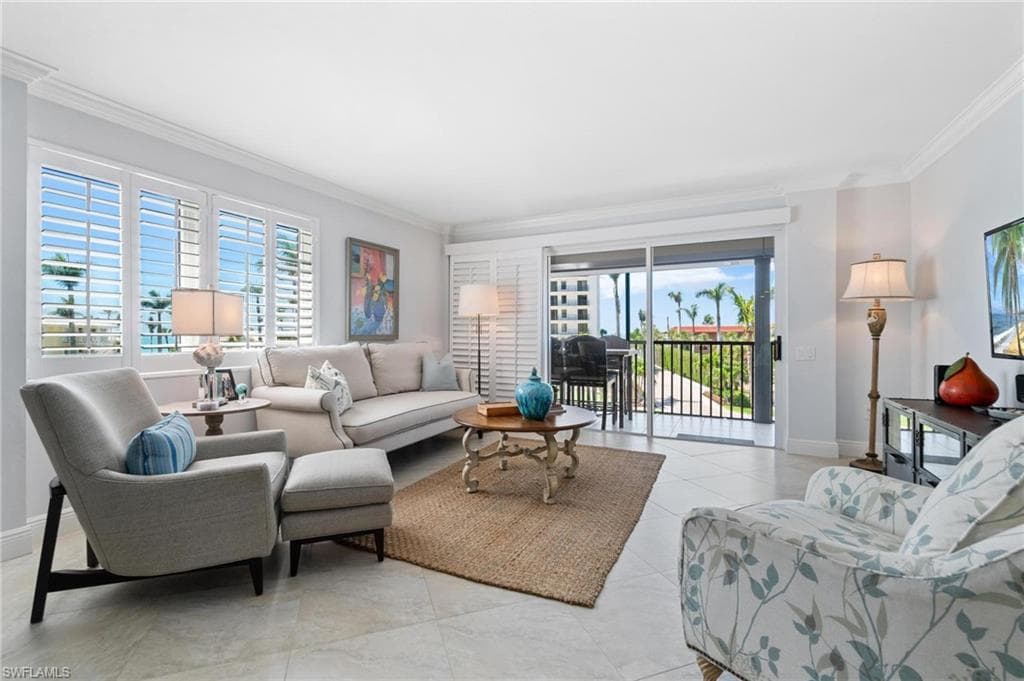 2170 Gulf Shore BLVD N 31W NAPLES, FL 34102