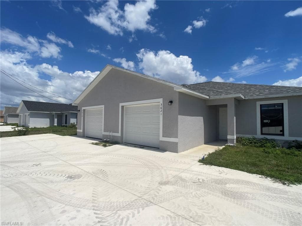3621 SW 8th PL CAPE CORAL, FL 33914