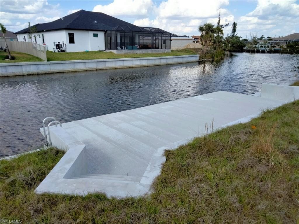 2225 SW 32nd ST CAPE CORAL, FL 33914