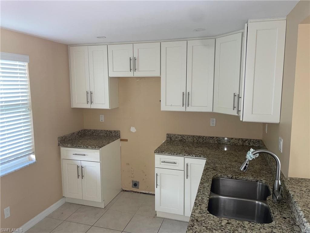 6220 Augusta DR 111 FORT MYERS, FL 33907