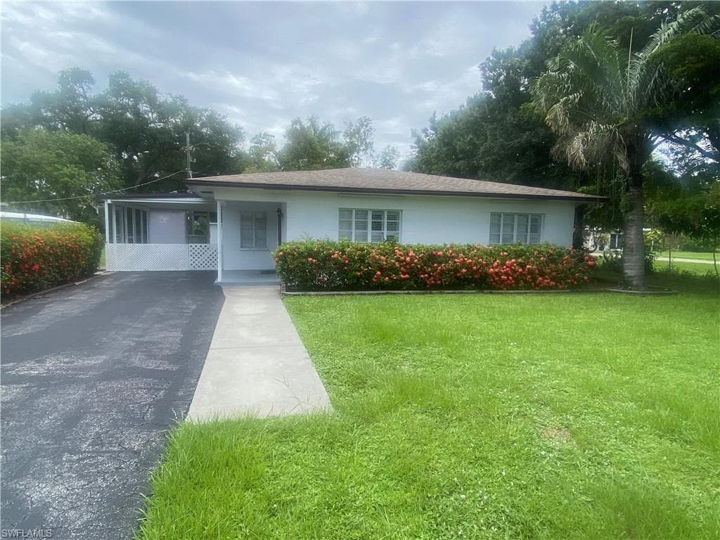 1652 Houston ST FORT MYERS, FL 33901