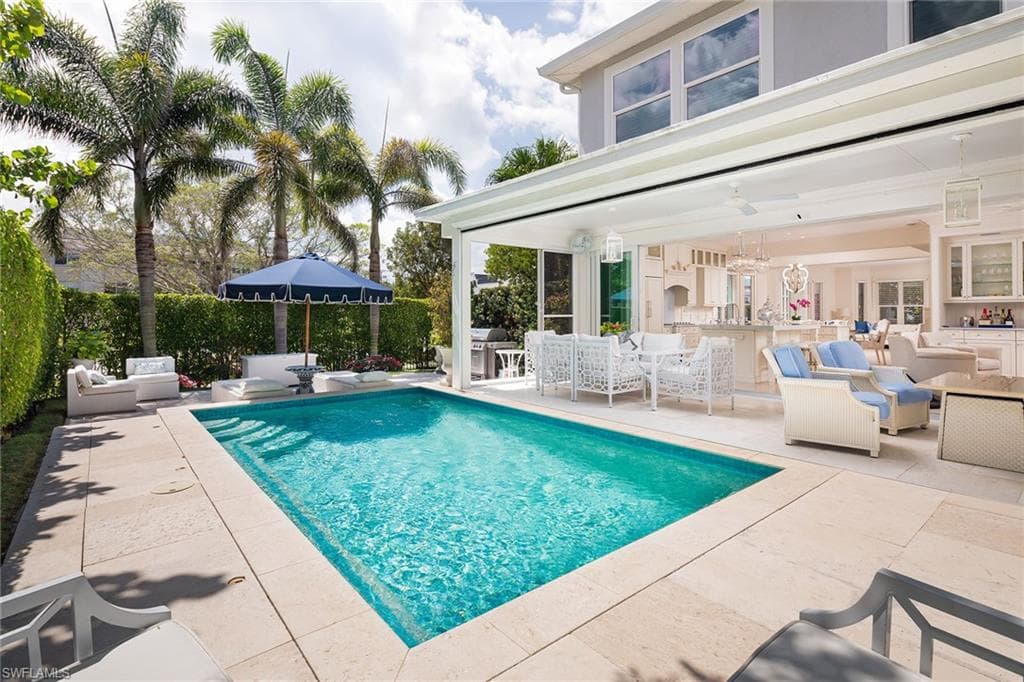 413 Broad AVE S 3 NAPLES, FL 34102