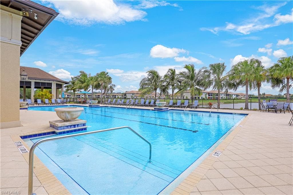 2359 Montserrat LN 101 NAPLES, FL 34120