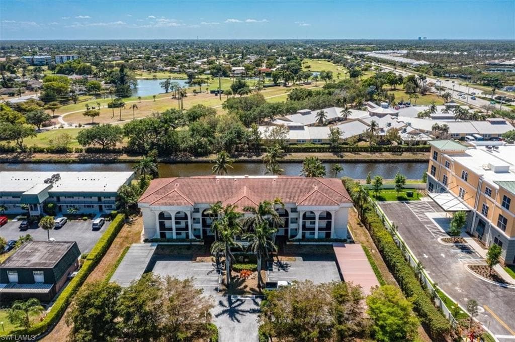 700 Valley Stream DR 102 NAPLES, FL 34113