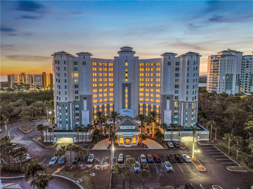 325 Dunes BLVD 307 NAPLES, FL 34110