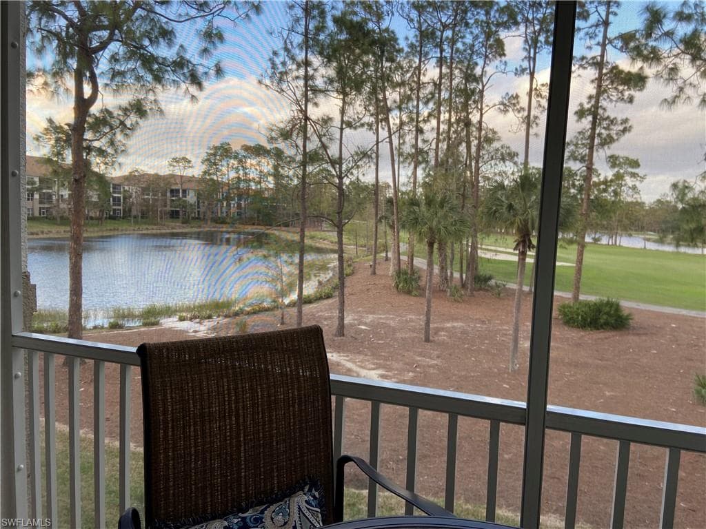 8239 Parkstone PL 4-206 NAPLES, FL 34120