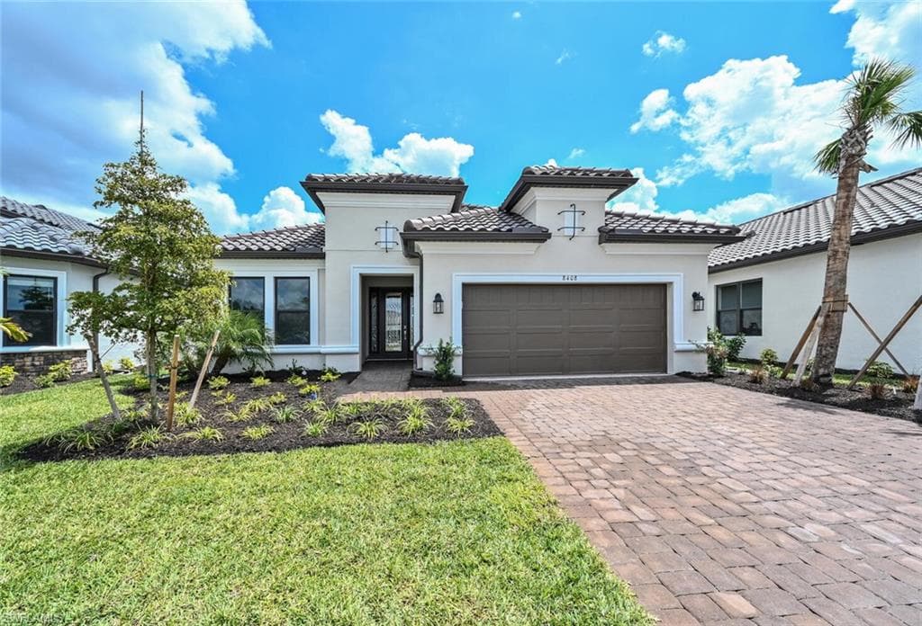 8408 Rosa CT NAPLES, FL 34114