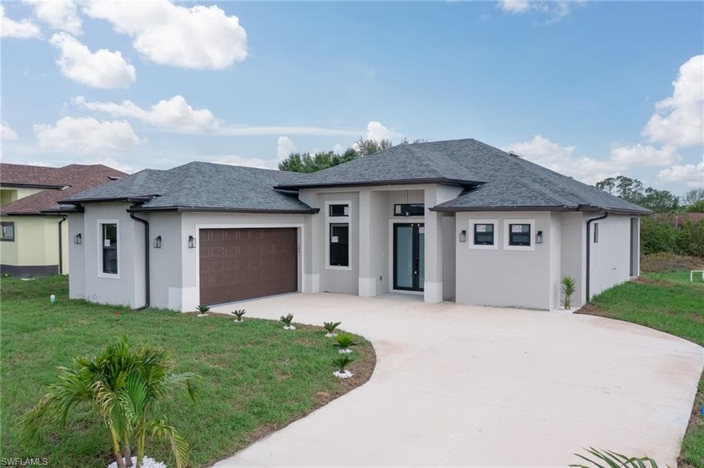 4711 6th ST W LEHIGH ACRES, FL 33971