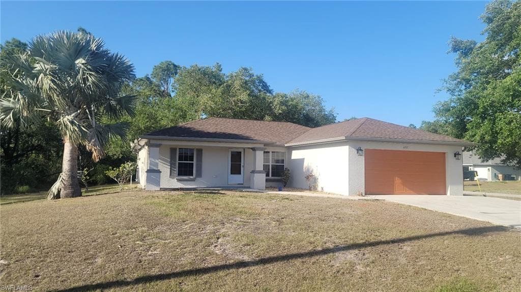 4207 E 20th ST ALVA, FL 33920