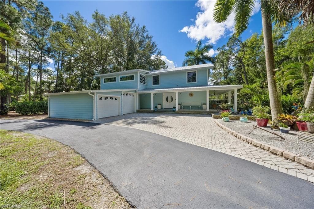 5860 Golden Oaks LN NAPLES, FL 34119