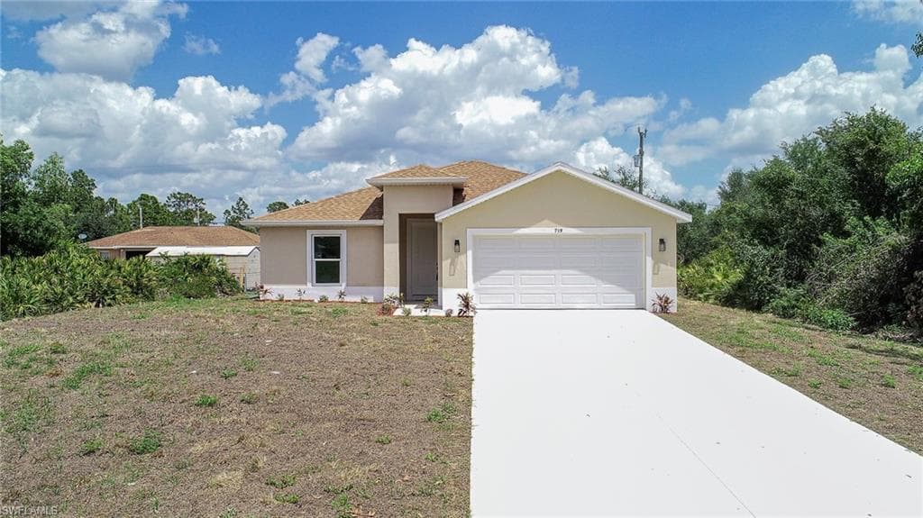 719 Long Lines LN LEHIGH ACRES, FL 33974