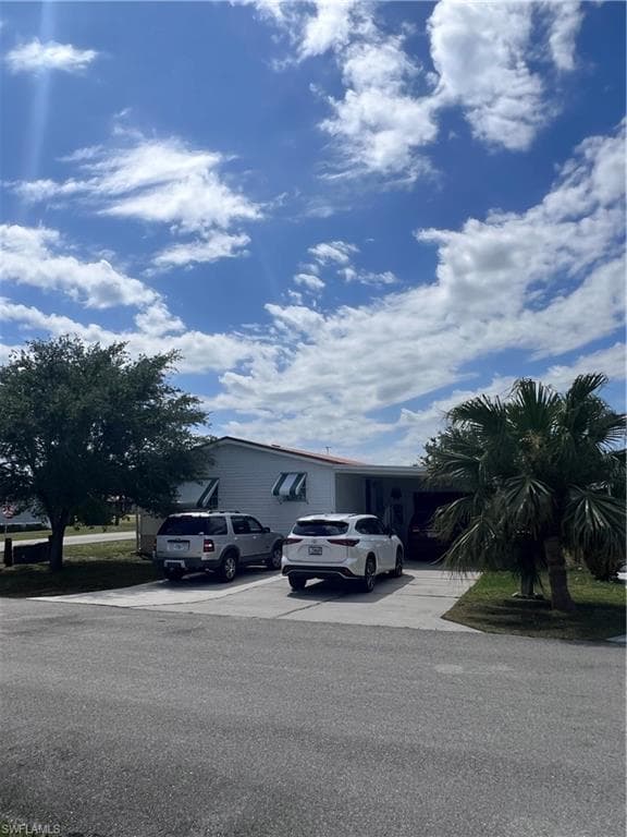 854 Yacht Club WAY NW MOORE HAVEN, FL 33471