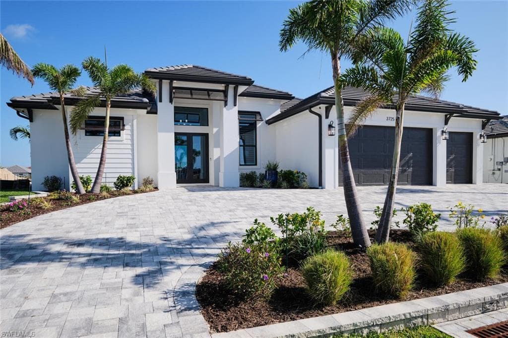 3725 Embers PKWY W CAPE CORAL, FL 33993