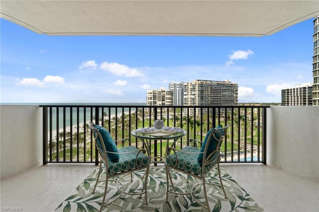 4005 Gulf Shore BLVD N 803 NAPLES, FL 34103