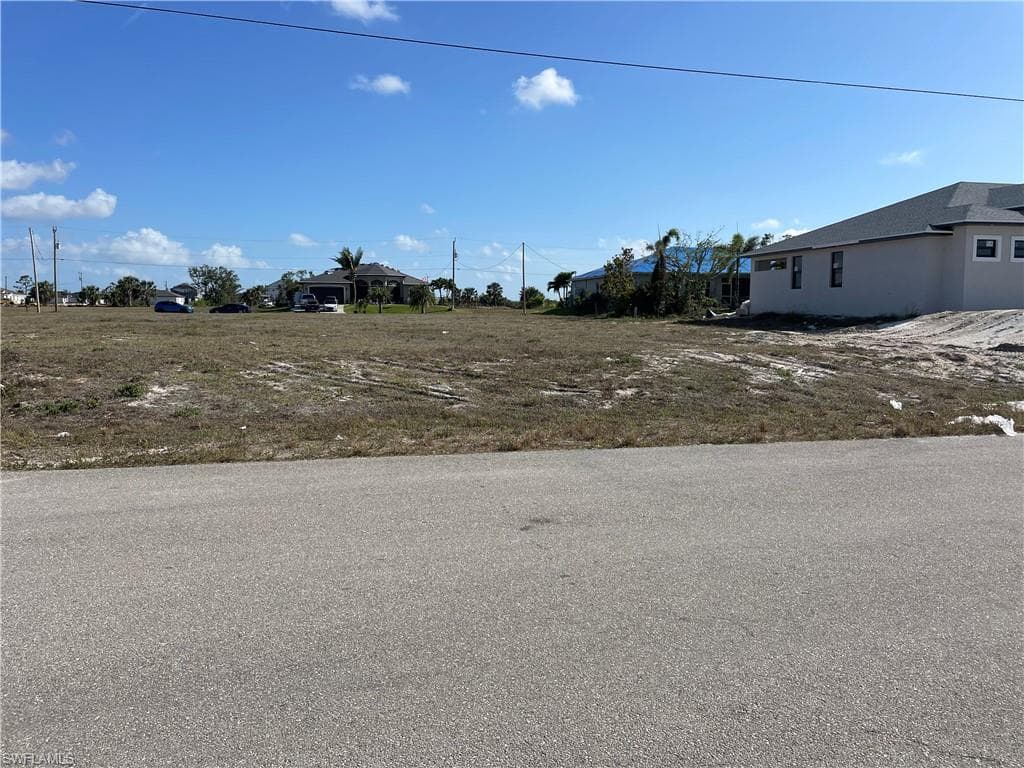 3702 NW 42nd ST CAPE CORAL, FL 33993