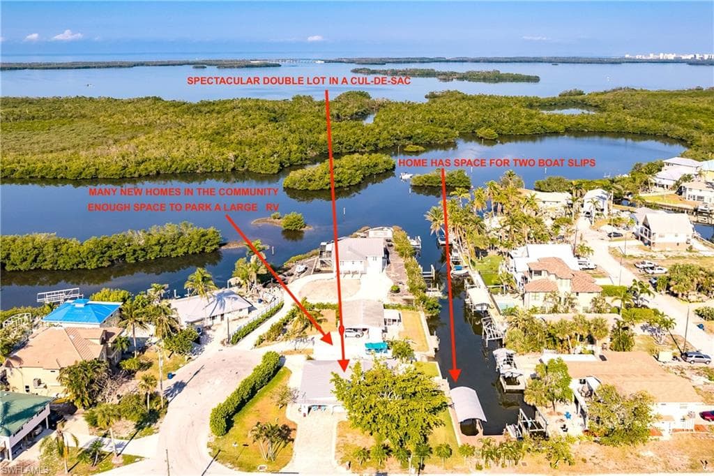 24565 Kingfish ST BONITA SPRINGS, FL 34134