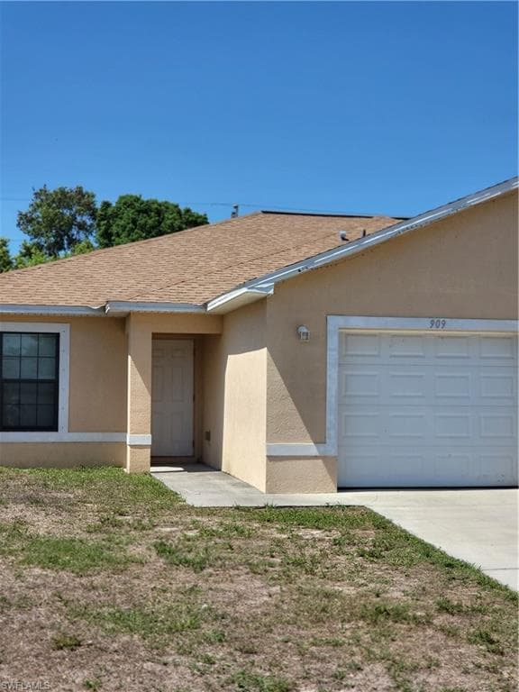 907 SE 13th ST 907 CAPE CORAL, FL 33904