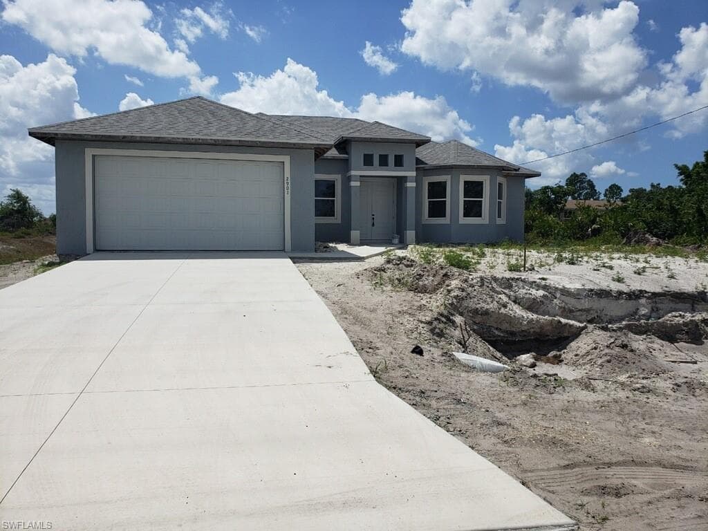 2901 17th ST SW LEHIGH ACRES, FL 33976