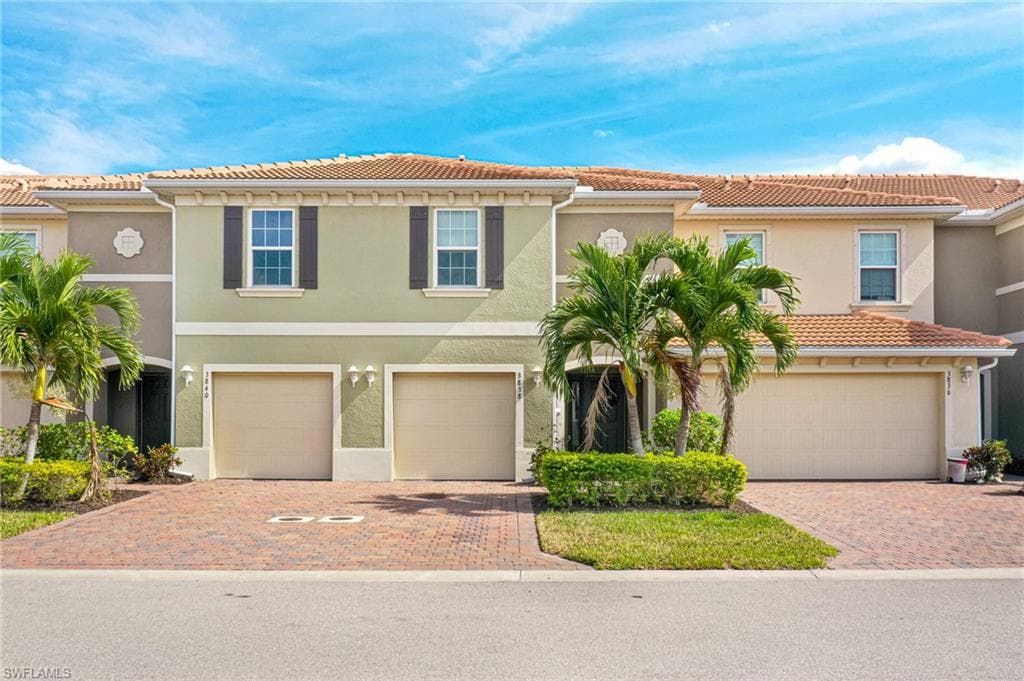 3838 Tilbor CIR FORT MYERS, FL 33916