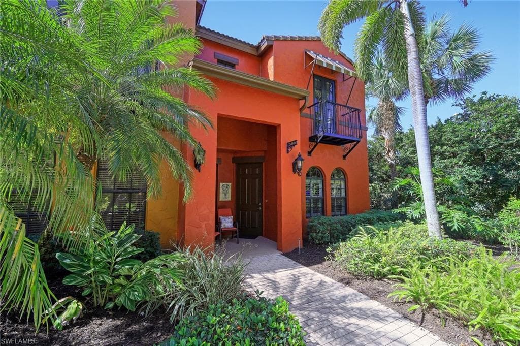 8949 Malibu ST 306 NAPLES, FL 34113