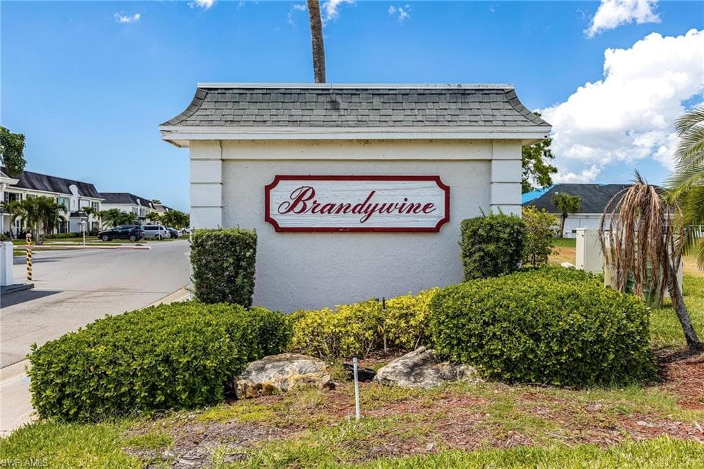 1311 S Brandywine CIR FORT MYERS, FL 33919