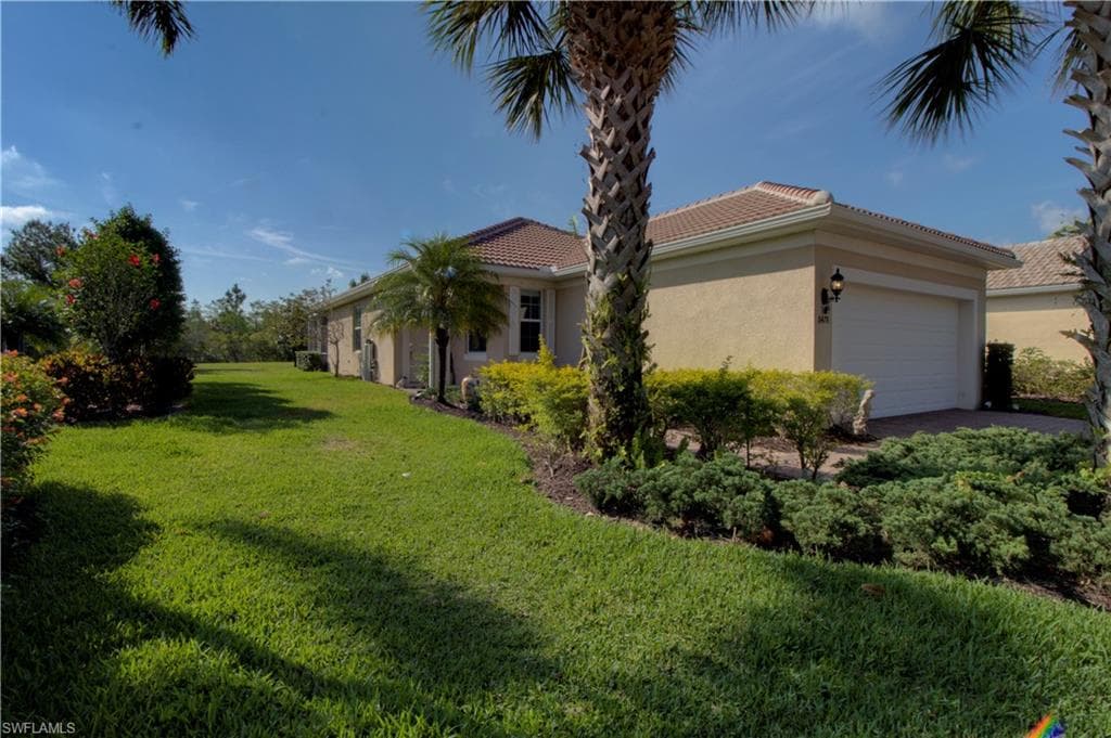 8478 Karina CT NAPLES, FL 34114