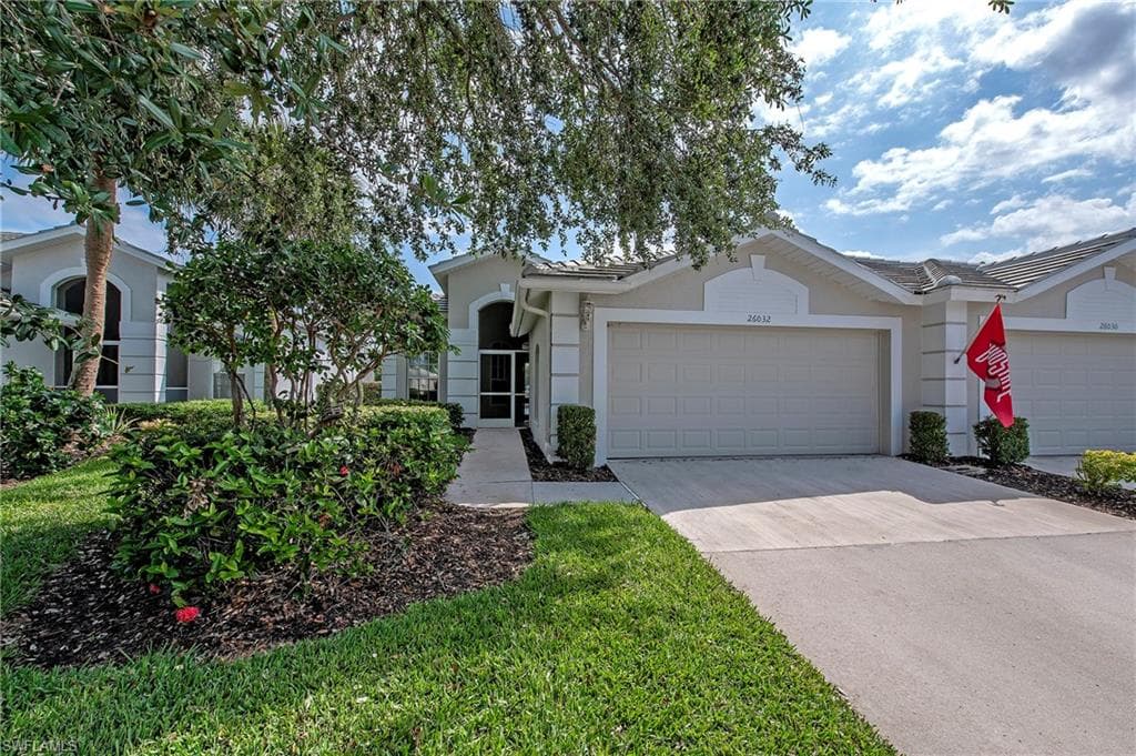 26032 Clarkston DR BONITA SPRINGS, FL 34135