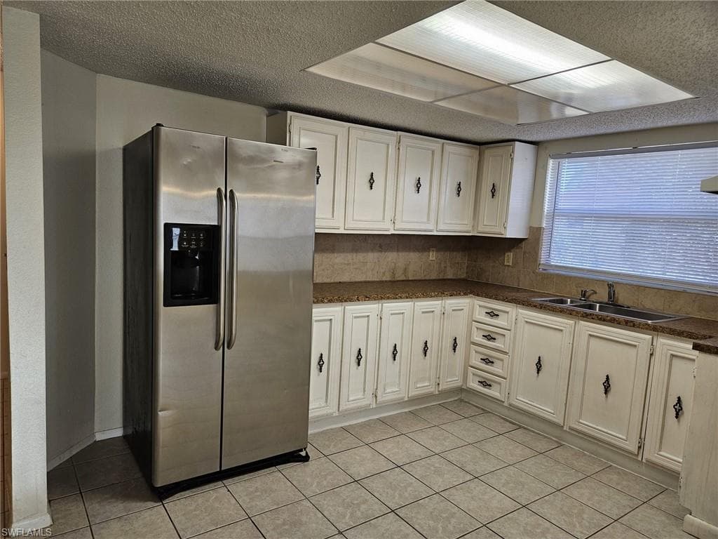 421 SE 24th AVE CAPE CORAL, FL 33990