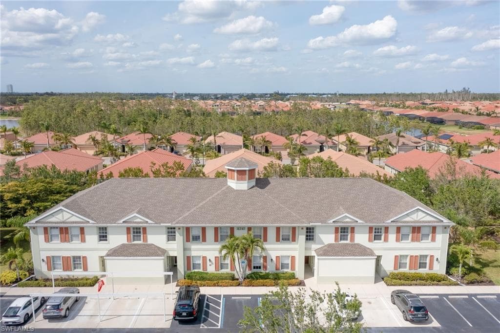 4247 Liron AVE 101 FORT MYERS, FL 33916