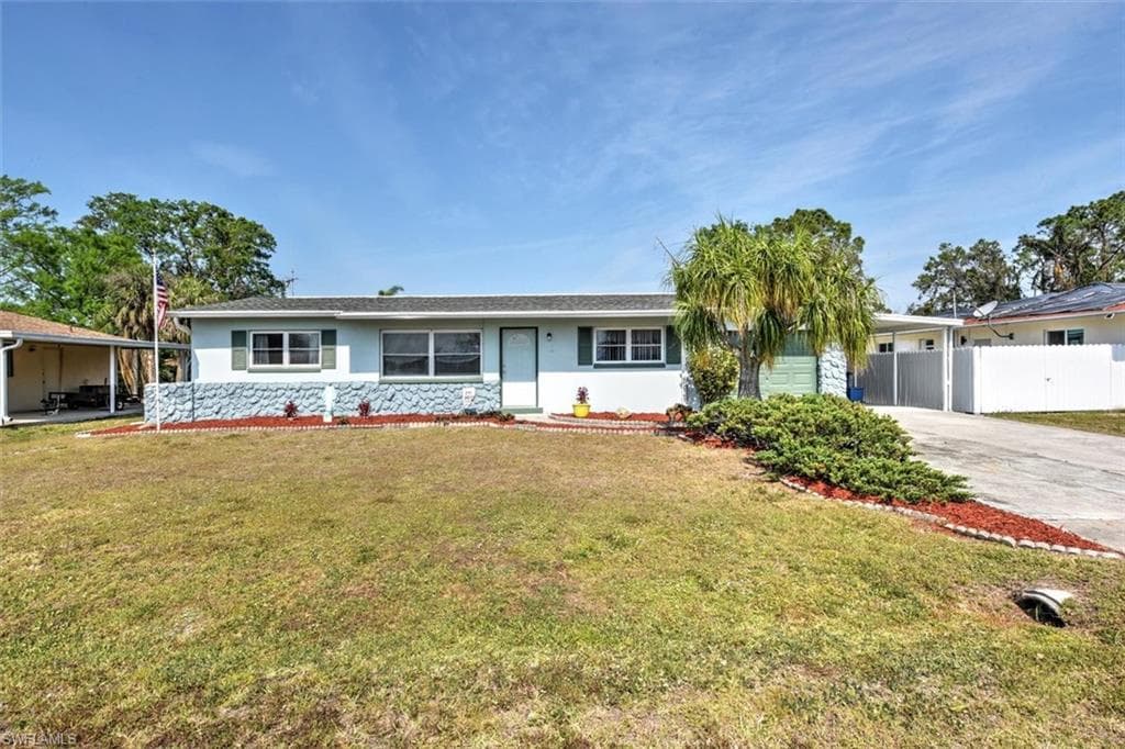 2613 Cartagena AVE FORT MYERS, FL 33905