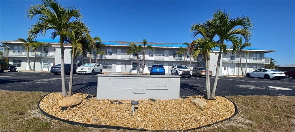 3705 Country Club BLVD 2 CAPE CORAL, FL 33904