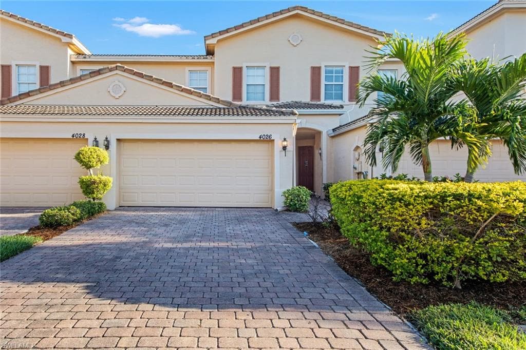 4026 Cherrybrook LOOP FORT MYERS, FL 33966