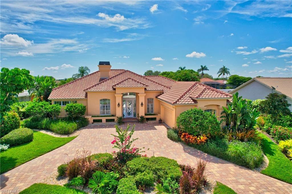 11246 Longshore WAY W NAPLES, FL 34119