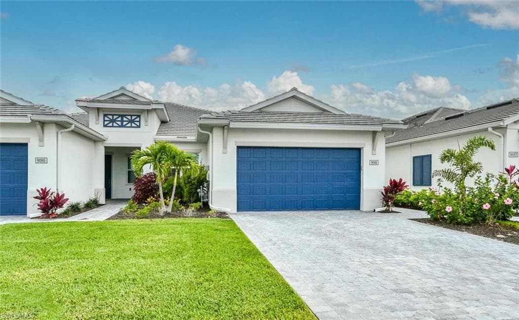 9091 Saint Lucia DR NAPLES, FL 34114