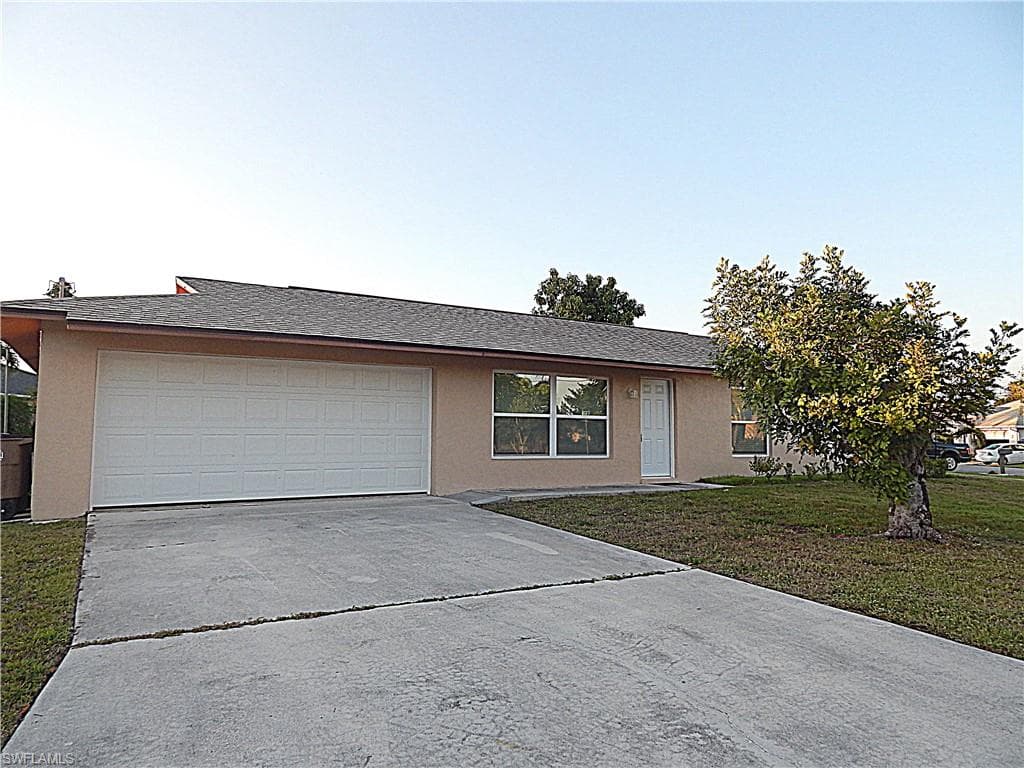 626 SE 20th CT CAPE CORAL, FL 33990