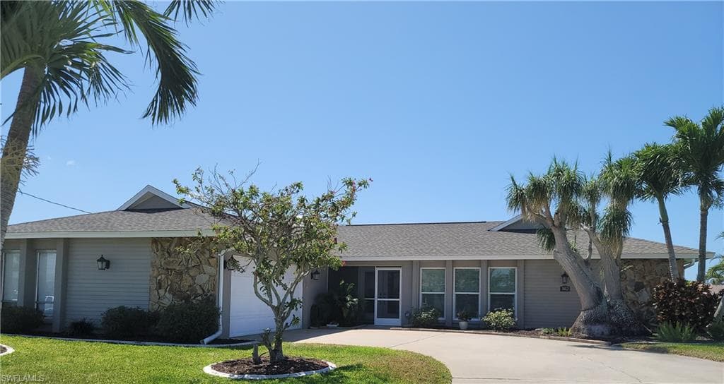 1412 SE 29th ST CAPE CORAL, FL 33904
