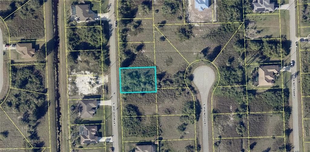 511 Caywood AVE S LEHIGH ACRES, FL 33974
