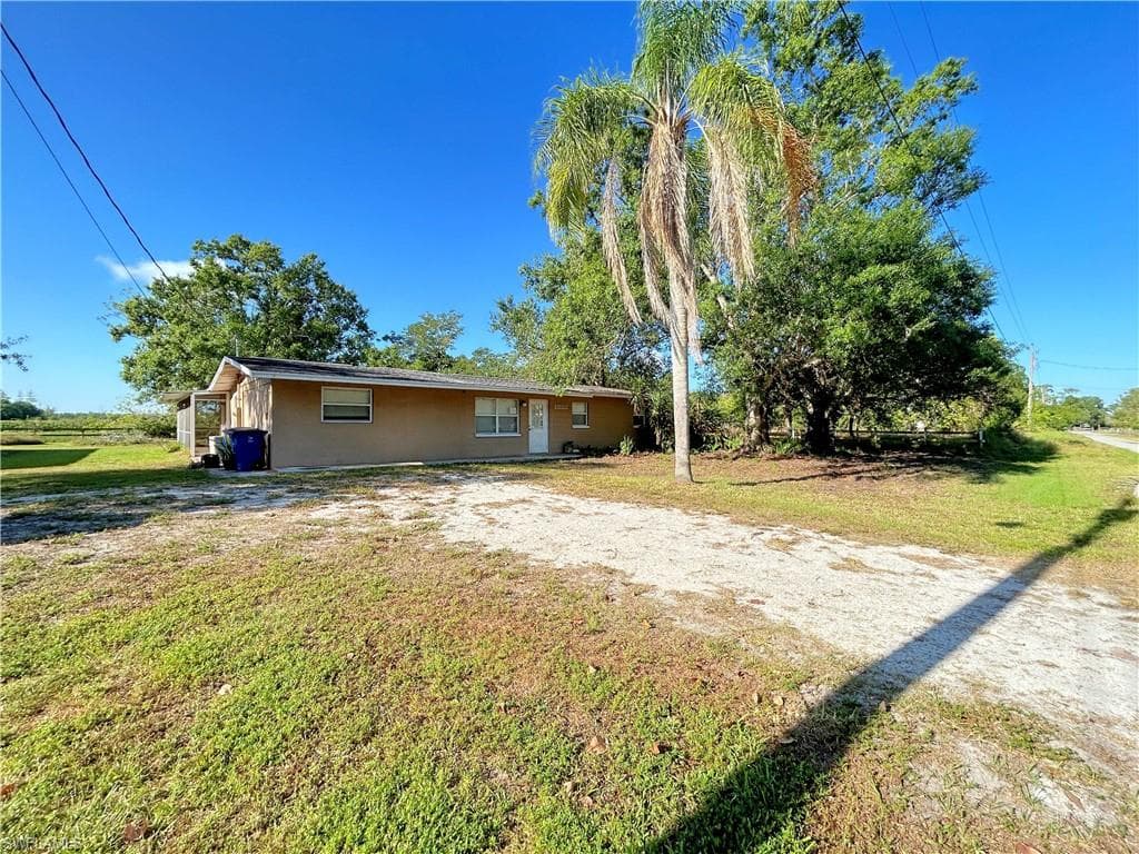 10690 Martha ST FORT MYERS, FL 33905