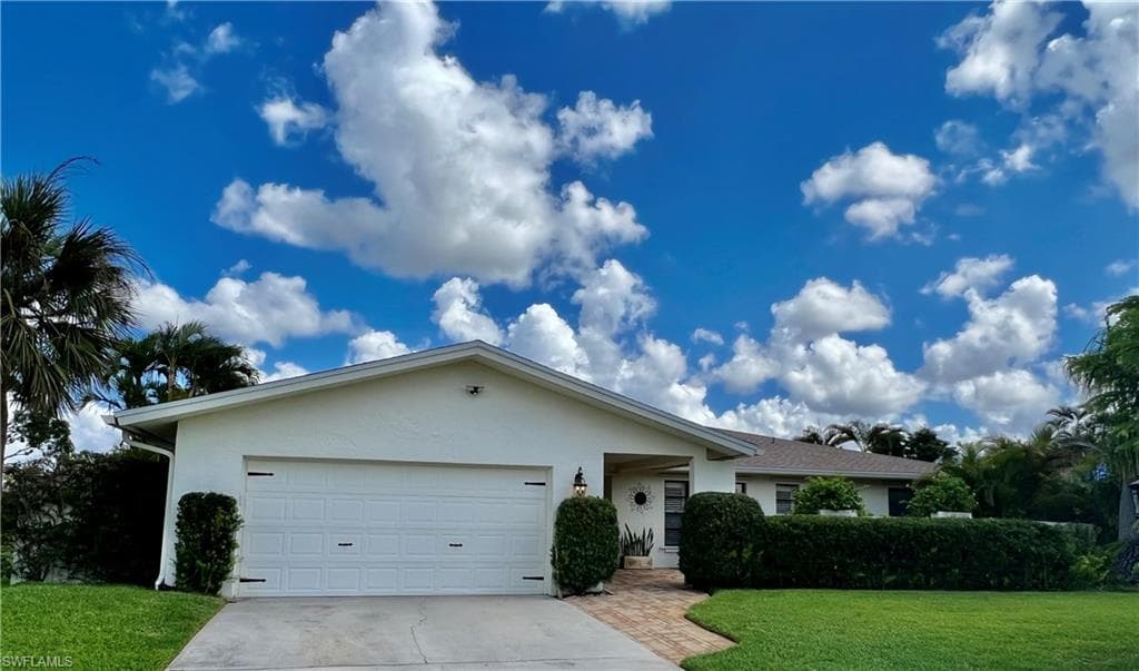 1390 Tredegar DR N FORT MYERS, FL 33919