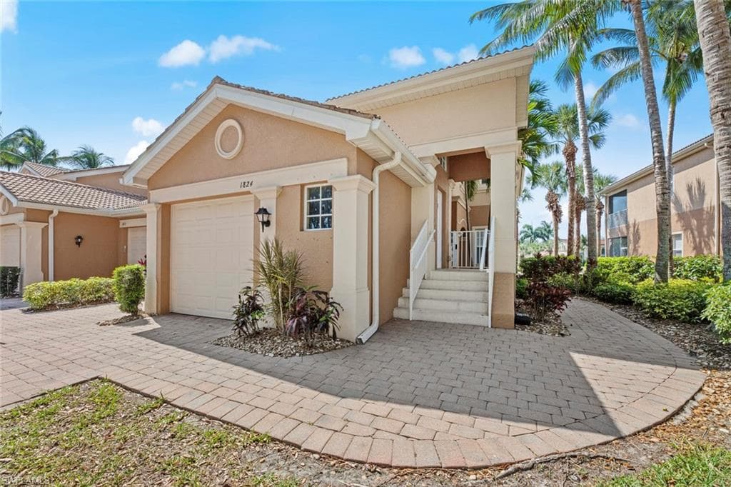 9325 La Playa CT 1824 BONITA SPRINGS, FL 34135