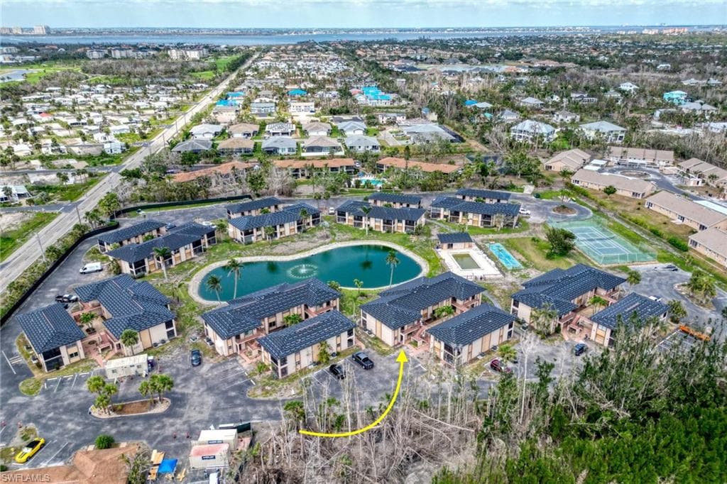 16881 Davis RD 724 FORT MYERS, FL 33908