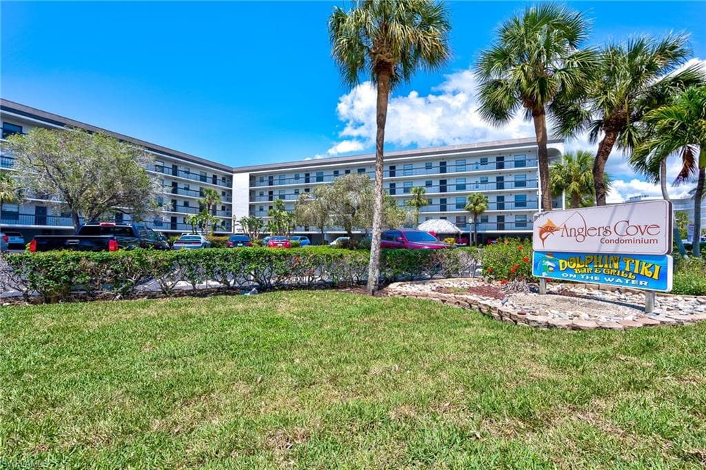 995 Anglers CV N-306 MARCO ISLAND, FL 34145