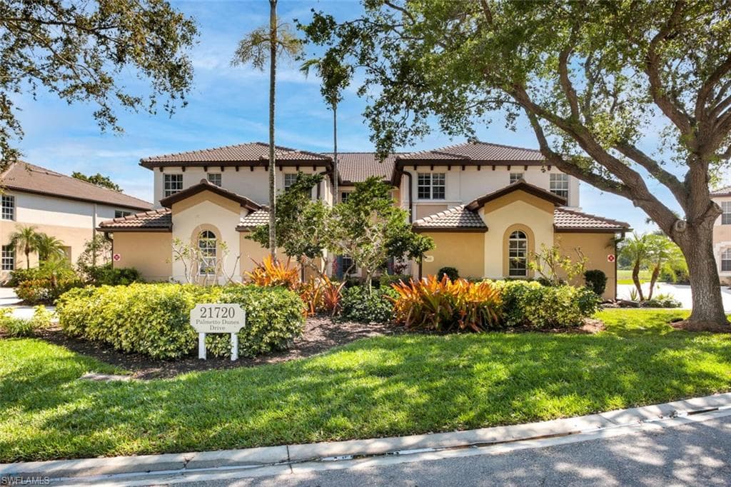 21720 Palmetto Dunes DR 102 ESTERO, FL 33928