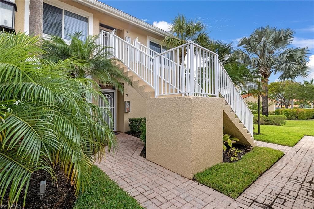 2370 Magnolia AVE Unit 6807 NAPLES, FL 34112
