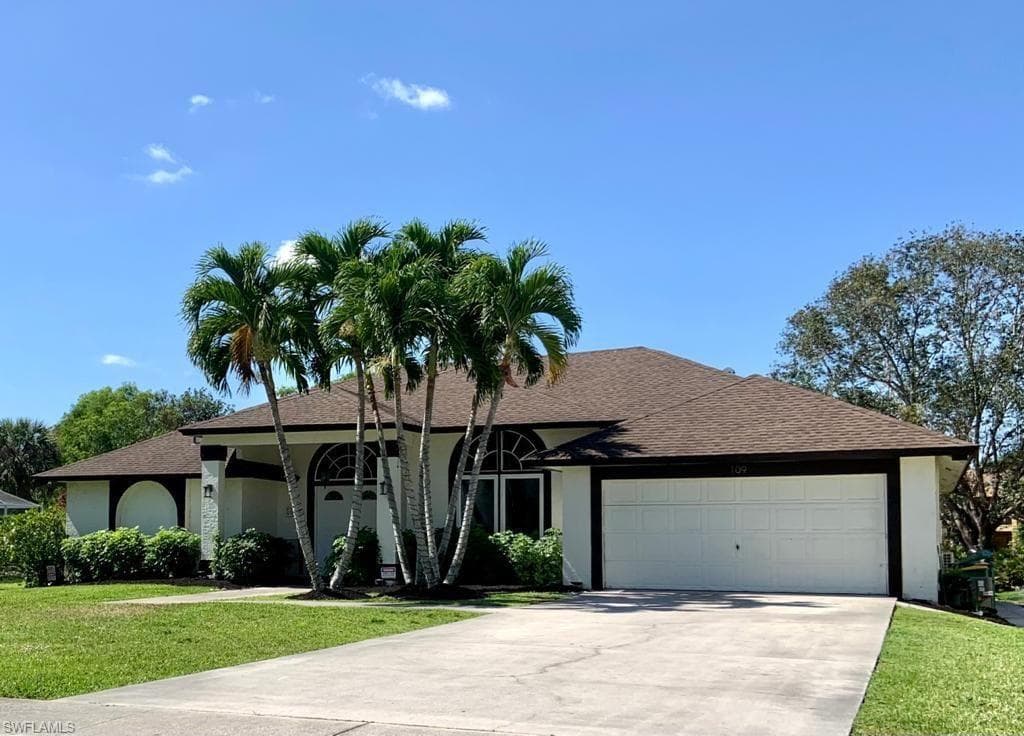 109 Plantation CIR NAPLES, FL 34104